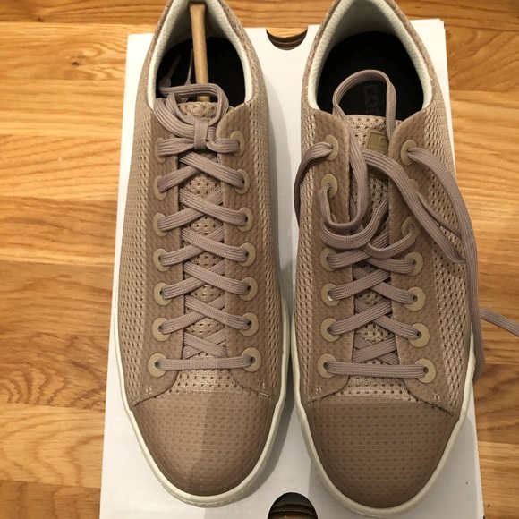 converse modern oxford sneaker